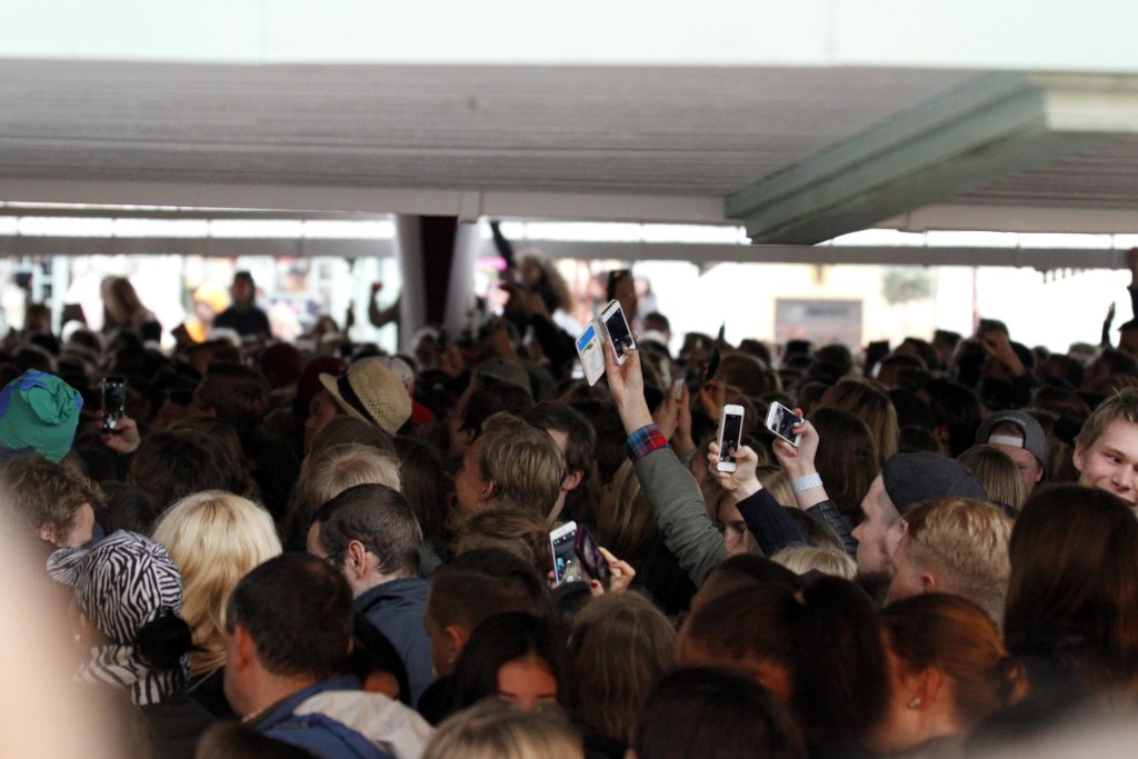 De vet du, trångt blir det! Tur man blev lite blöt istället för mosad&nbsp;:-)